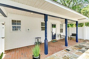 Charming Dtwn Retreat: 1 Mi to Ocean Springs Beach