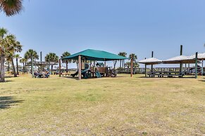 Pet-friendly Fernandina Beach Condo: Walk to Beach