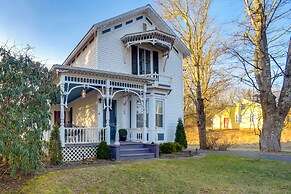 Pearl Creek House w/ Barrel Sauna & Fire Pit!