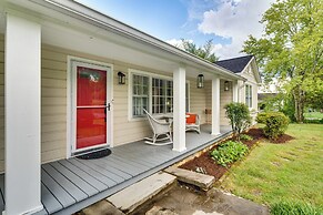 Hendersonville Haven w/ Fire Pit, Grill, Deck!