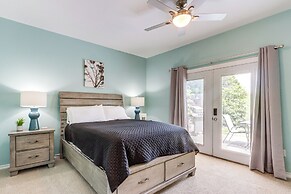 Pool & Lake Access: Lovely Monkey Island Getaway