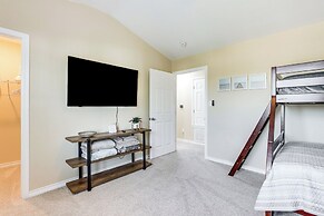 Pool & Lake Access: Lovely Monkey Island Getaway