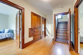 Cleveland Heights Retreat: Close to Everything!