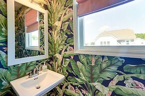 Beaufort Getaway w/ Pool Access, 2 Mi to Downtown!