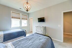 Beaufort Getaway w/ Pool Access, 2 Mi to Downtown!
