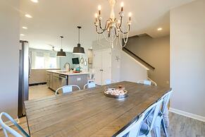 Beaufort Getaway w/ Pool Access, 2 Mi to Downtown!