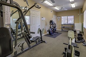 Mesquite Condo w/ Community Pool & Hot Tub!