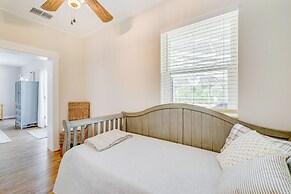 Cozy Ocala Retreat w/ Pool, Screened Lanai!