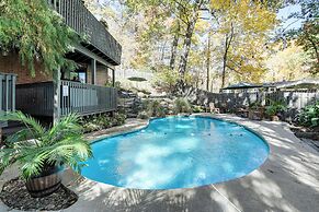 Spacious King of Prussia Home w/ 2 Game Rooms