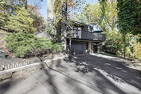 Spacious King of Prussia Home w/ 2 Game Rooms