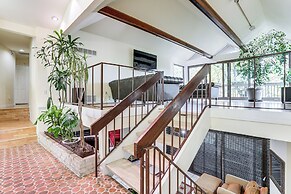 Spacious King of Prussia Home w/ 2 Game Rooms