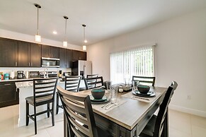 Bright, Pet-friendly Home: 16 Mi to Downtown Ocala