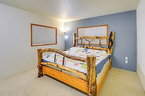 Cozy Washington Retreat w/ Deck, Walk to Beach!