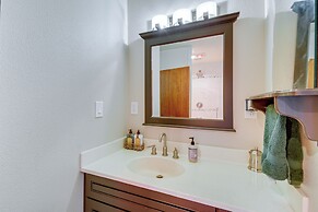 Cozy Washington Retreat w/ Deck, Walk to Beach!