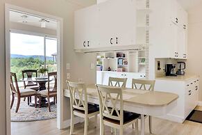 Private Saltwater Pool: Mtn-view Copperhill Home