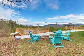 Private Saltwater Pool: Mtn-view Copperhill Home