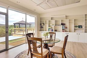 Private Saltwater Pool: Mtn-view Copperhill Home