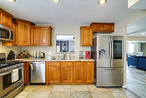 Spacious El Paso Home w/ Seasonal Pool!