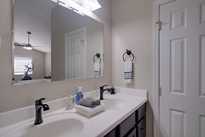 Spacious & Serene Lake Ridge Retreat w/ Game Room!