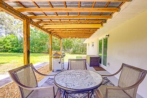 Modern Ocala Oasis w/ Fire Pit + Gas Grill!