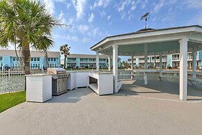 Waterfront Key Allegro Condo w/ Balcony & Pool