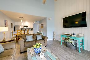 Waterfront Key Allegro Condo w/ Balcony & Pool