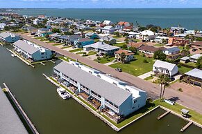 Waterfront Key Allegro Condo w/ Balcony & Pool