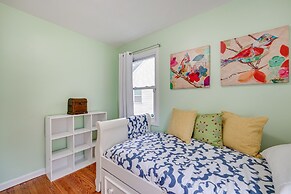 Pet-friendly Southfield House w/ Ping-pong Table!