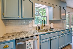 Cozy High Point Vacation Rental: Near HPU Campus