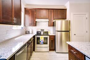 Midcity Mural House in Baton Rouge: 3 Mi to Lsu!