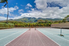 Molokai Island Retreat w/ Ocean View & Pool!