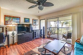 Molokai Island Retreat w/ Ocean View & Pool!