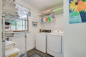 Historic & Charming Pittsboro Home w/ Fireplaces