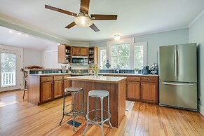 Historic & Charming Pittsboro Home w/ Fireplaces