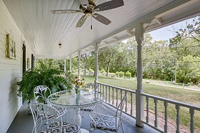 Historic & Charming Pittsboro Home w/ Fireplaces