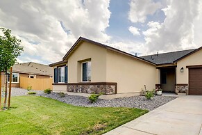 Newly Built Sparks Home w/ Hot Tub: 12 Mi to Reno!