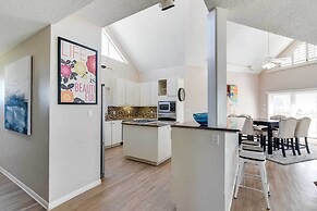 Pet-friendly Galveston Home w/ Wraparound Deck