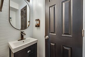 Modern Richmond Home w/ Deck, Close to Downtown!