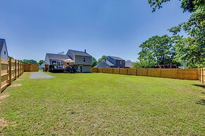 Modern Richmond Home w/ Deck, Close to Downtown!