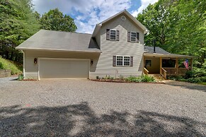 Hayesville River Run Home on Hiwassee River!
