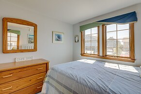 Inviting Rockport Rental w/ Deck: Walk to Beach!