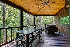 Gorgeous Broken Bow Family Home w/ Private Hot Tub