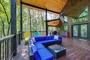 Gorgeous Broken Bow Family Home w/ Private Hot Tub