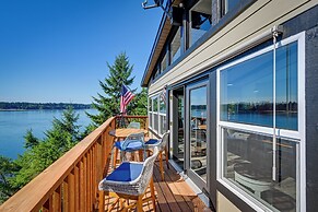 Private Beach at Waterfront Harstine Island Escape