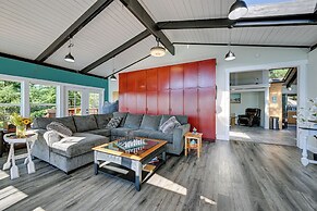 Private Beach at Waterfront Harstine Island Escape