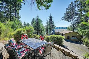 Private Beach at Waterfront Harstine Island Escape