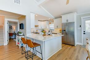 'commodore Bay Waterfront Home on Lake Norman!