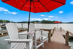 'commodore Bay Waterfront Home on Lake Norman!