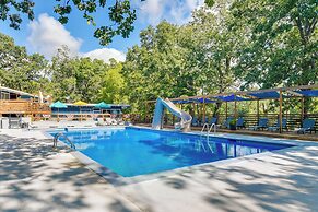 Schooner Creek Cabin w/ Fishing, Boating & More!