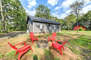 Pet-friendly Broken Bow Cabin Near Lukfata Creek!